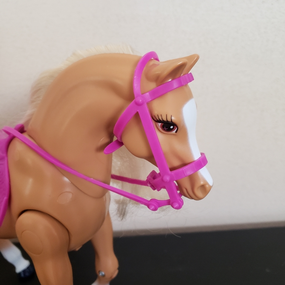Toy horse - Picture 3 of 5